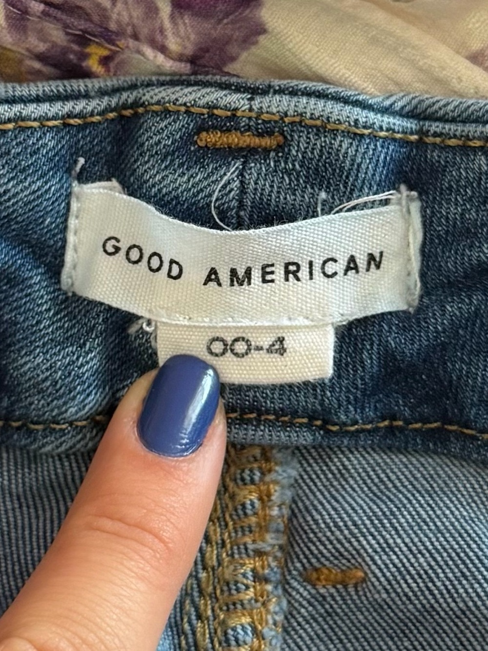Good American Always Fits Straight-Leg Jeans - Picture 3 of 4